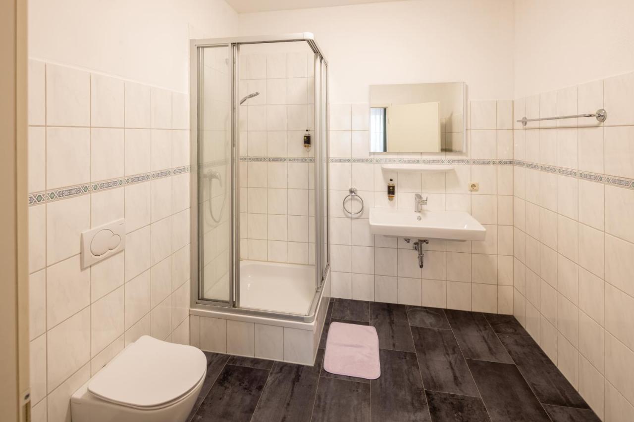 Hotel Schwanen Memmingen Bagian luar foto