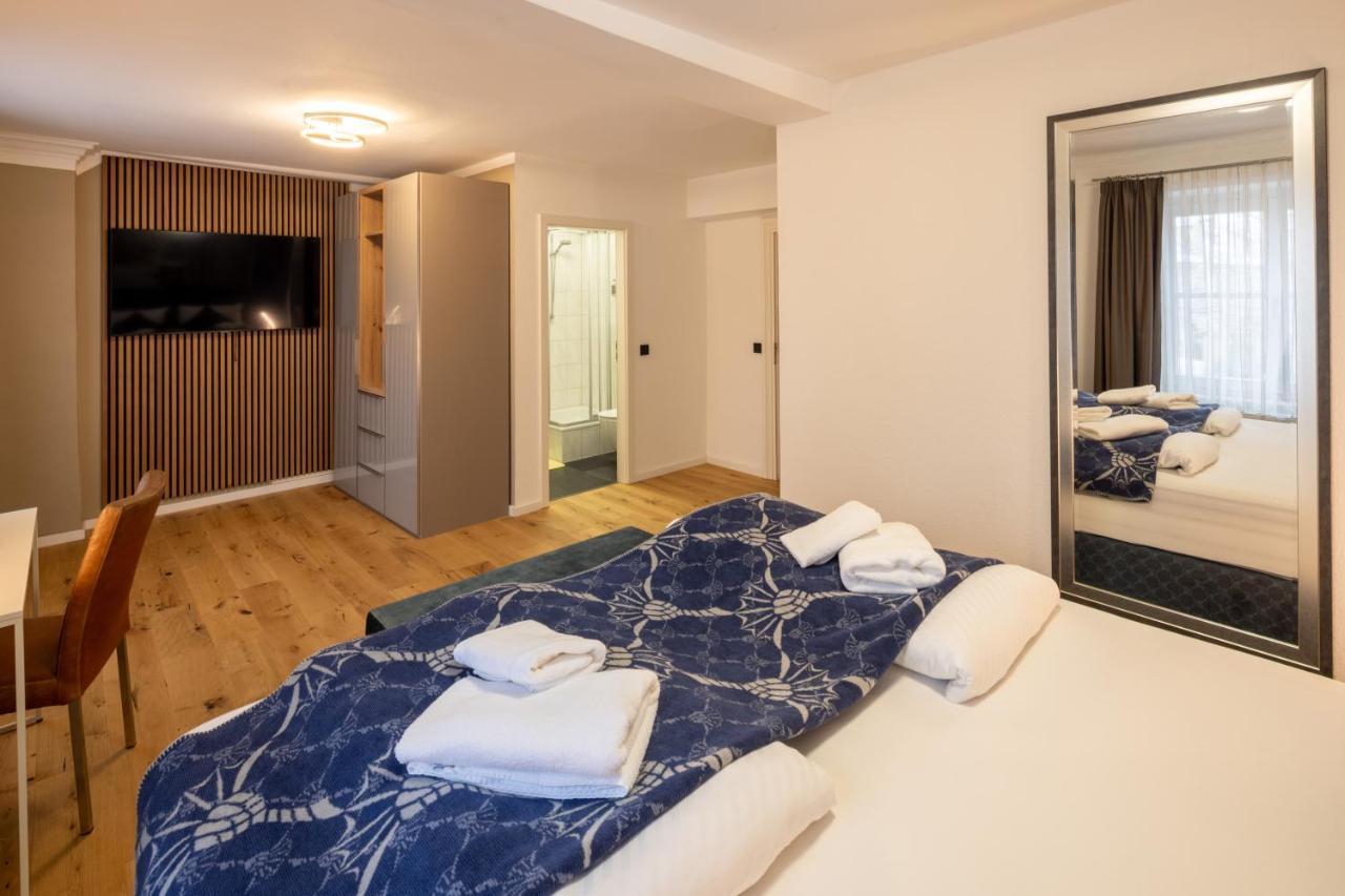 Hotel Schwanen Memmingen Bagian luar foto