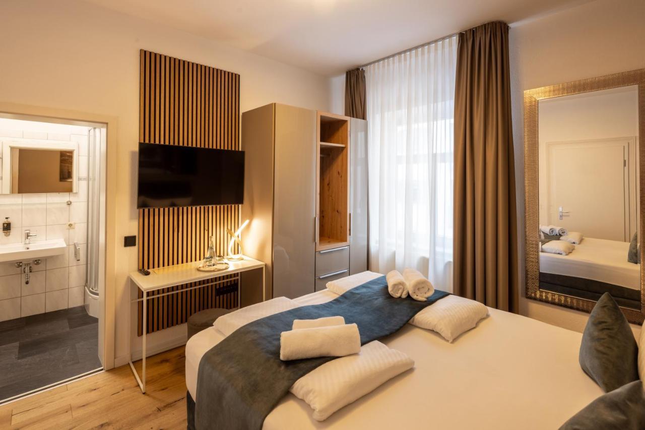 Hotel Schwanen Memmingen Bagian luar foto