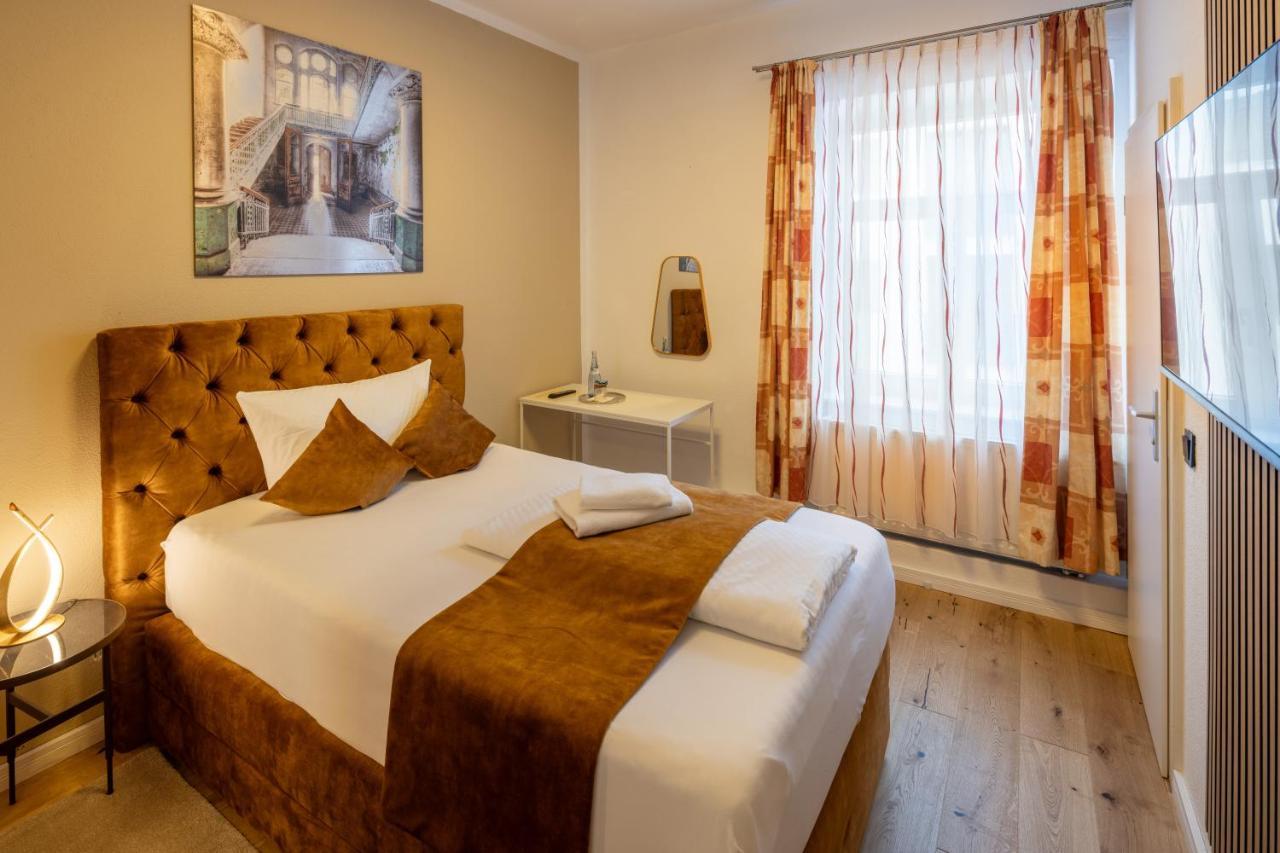 Hotel Schwanen Memmingen Bagian luar foto