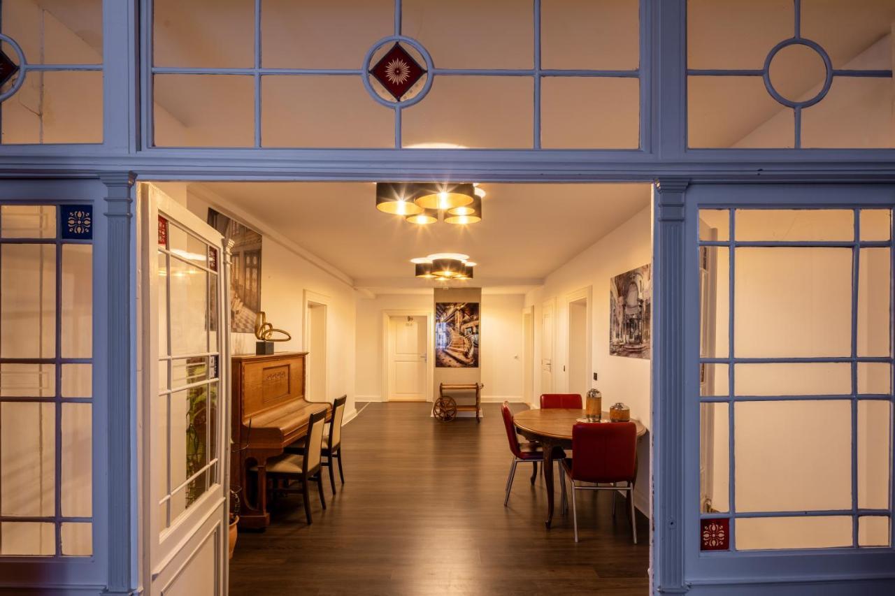 Hotel Schwanen Memmingen Bagian luar foto